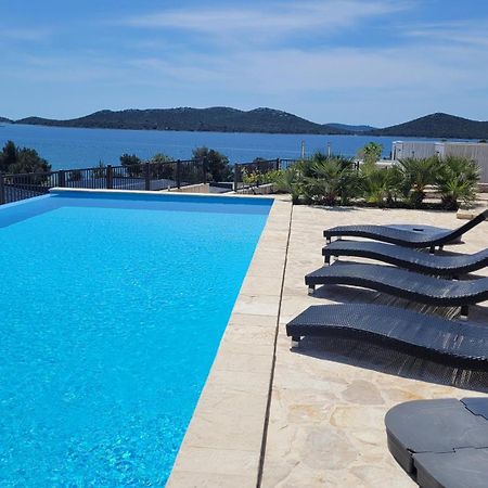 Villa The Sea View With Pool Drage Exterior foto